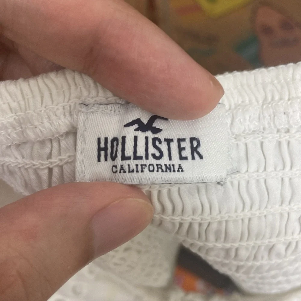 Hollister White Eyelet Puff Sleeve Top - Picture 5 of 7